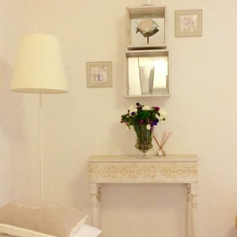 Studio Chateau - Vieux نيس الغرفة الصورة